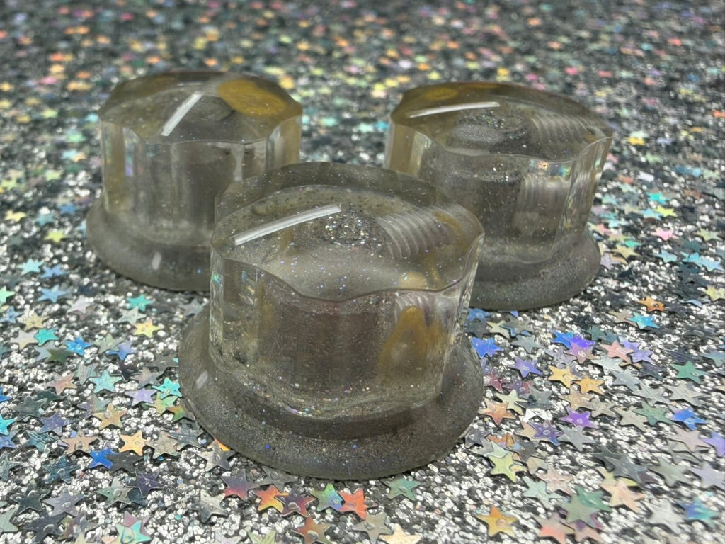 Modern Fluted - Paint Guts