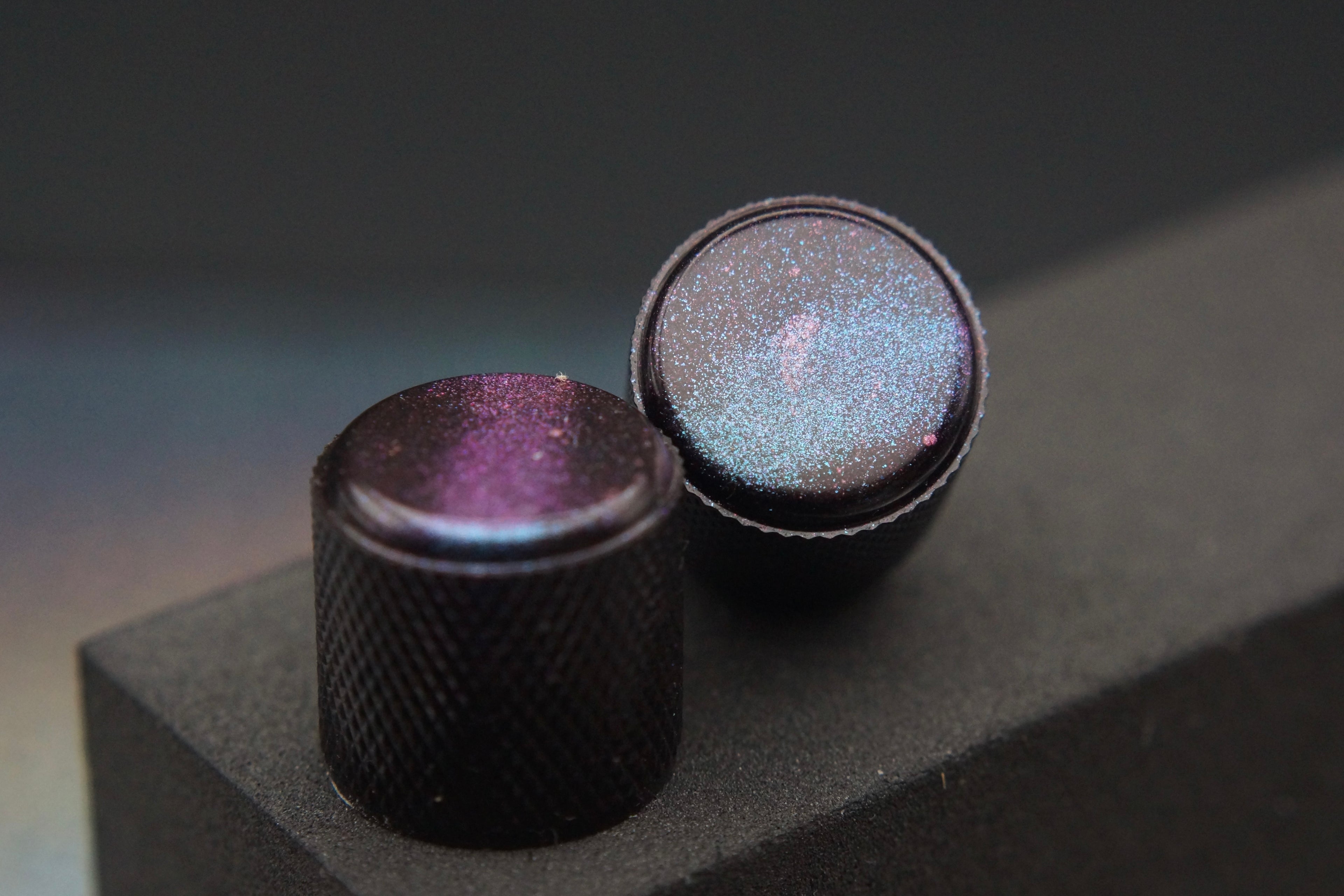 Rounded Knurled - Stealth Blurple Pris