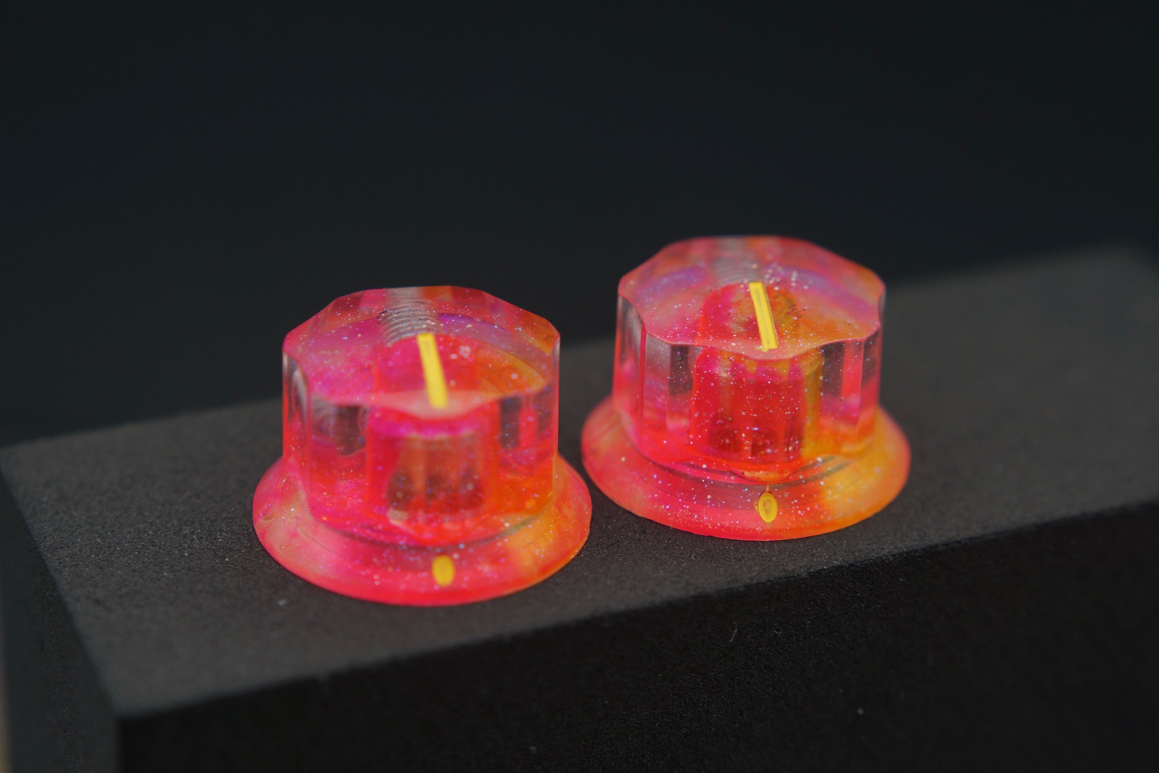 Modern Fluted - Hyper Pink