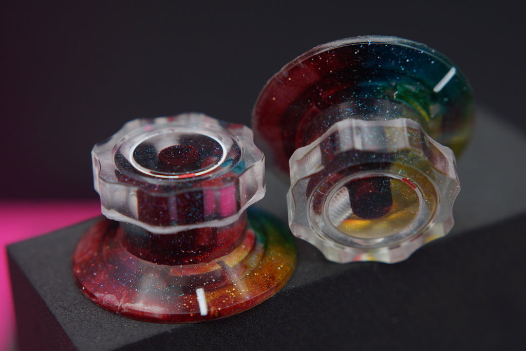 Retro Valve - Abyssal Rainbow